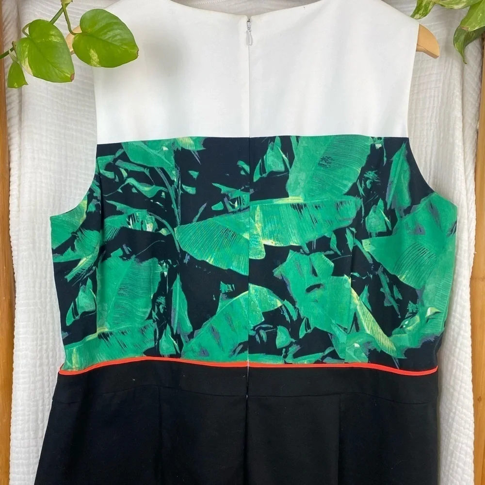 VINCE CAMUTO ISLAND‎ PALM SLEEVELESS SHEATH DRESS​​​​​ - Picture 6 of 7